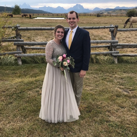 Meet your Posher, Emily - Picture 4 of 4